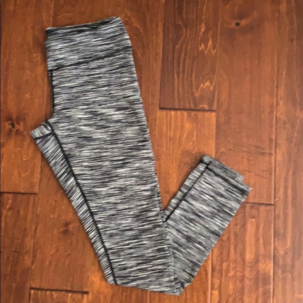 Zella Black/White Leggings Size Medium